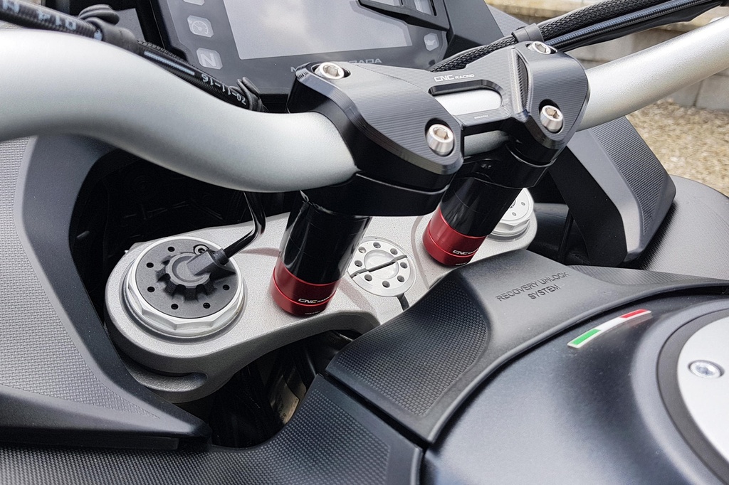 RM251B_RM253R_mounted_Multistrada1260S.jpg