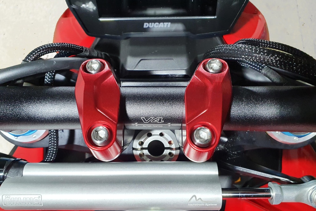 RM257R_mounted_02.jpg