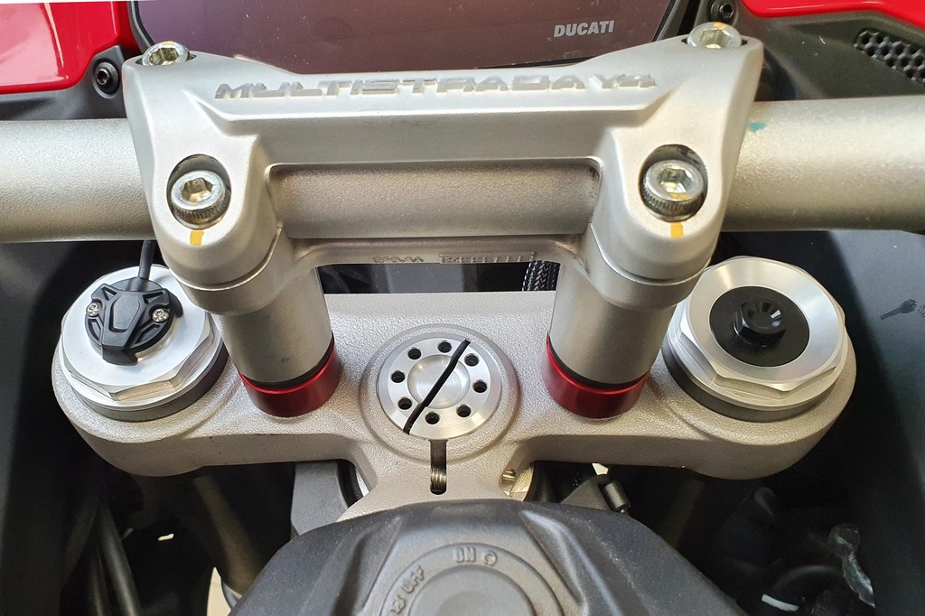 RM260R_mounted_02.jpg