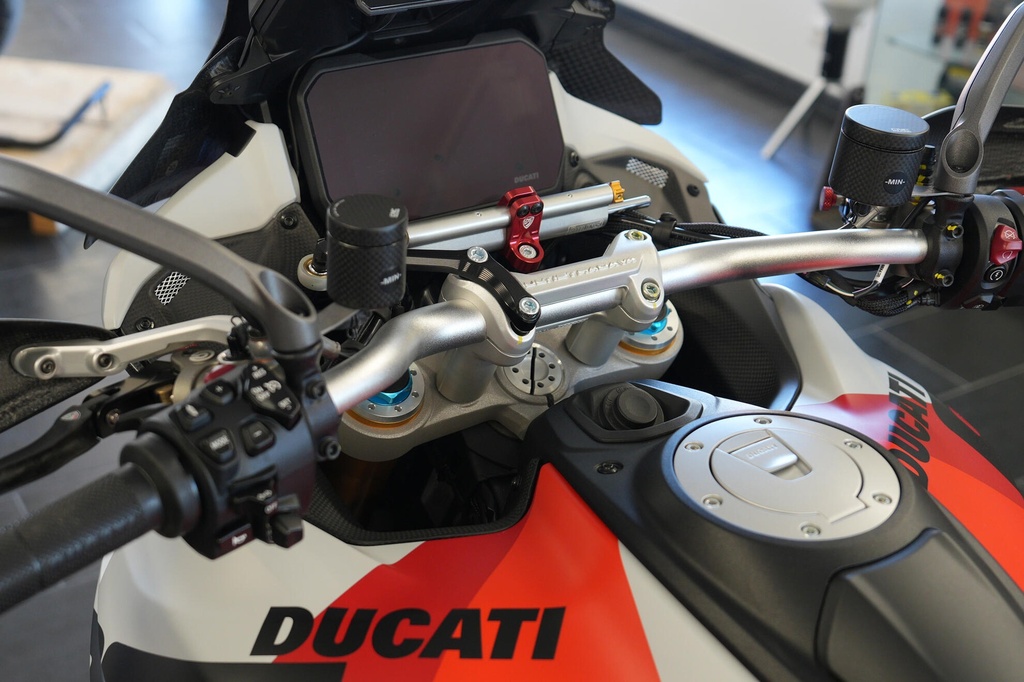 [CNC-SD115BB] Steering damper kit Ducati Multistrada V4 Pikes Peak - RS (Black)