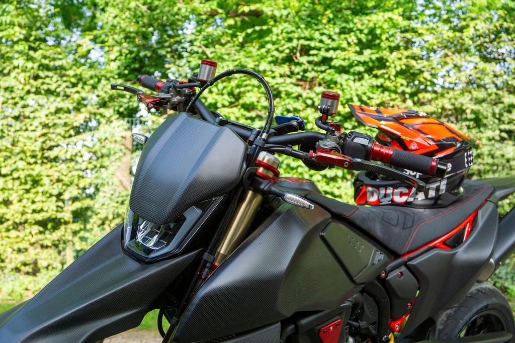 SE900R_SE901R_mounted_01.jpg