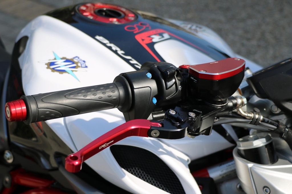 SEB21B_TF609R_01.jpg