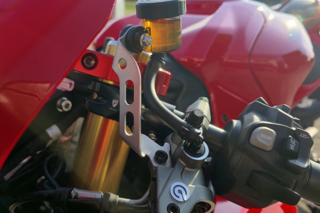 SM550B_mounted.jpg