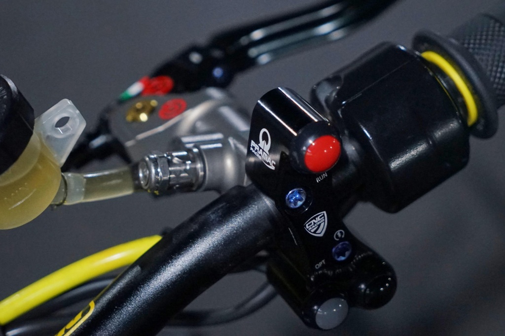 SWD06BPR_mounted.jpg