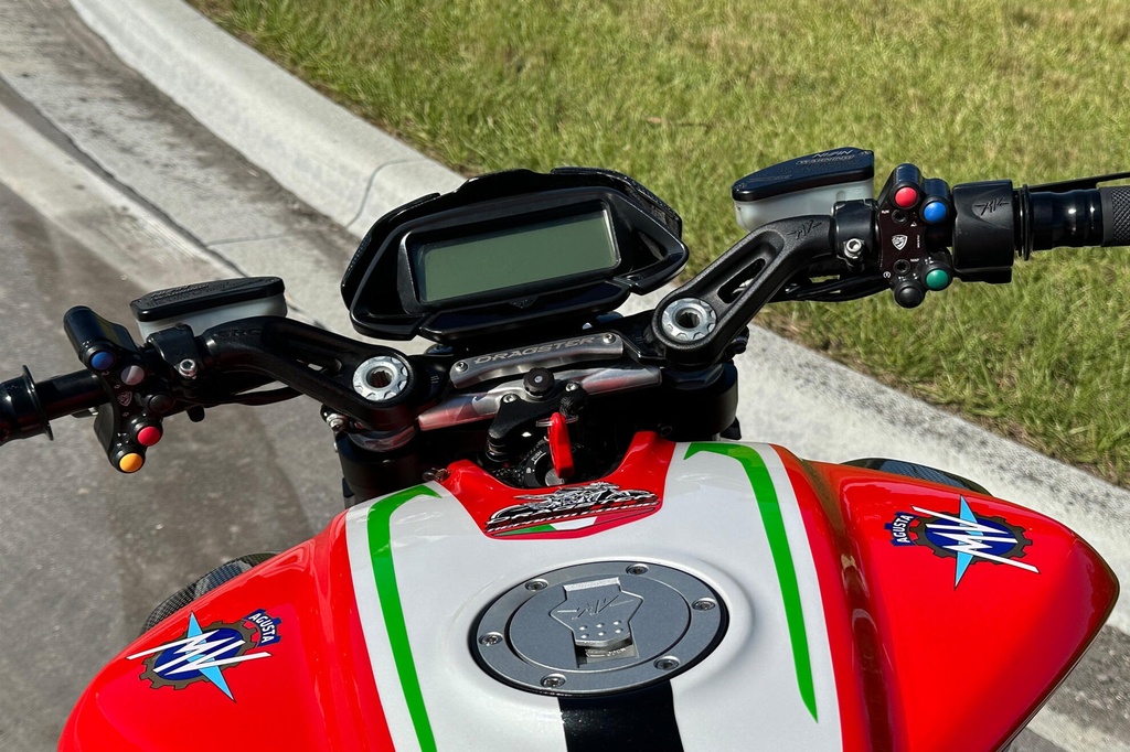 SWM09B_SWM10B_mounted.jpg