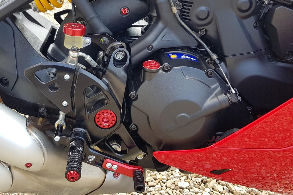 TA137R_Supersport.jpg