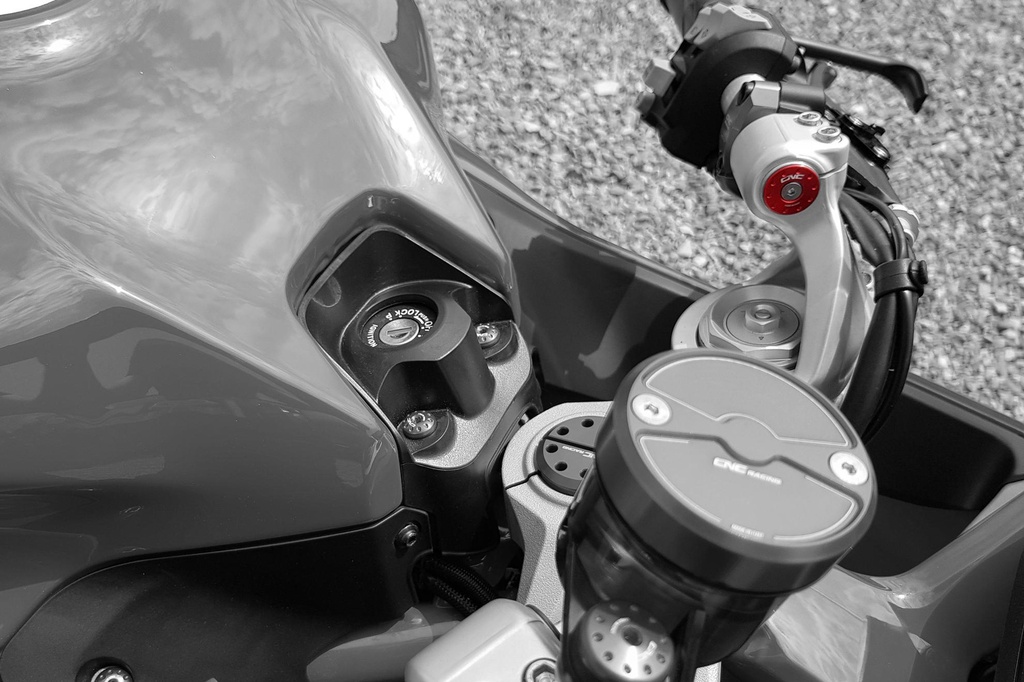 TT323R_mounted.jpg