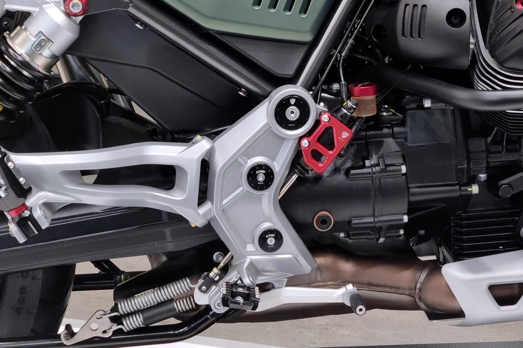 TT402B_mounted_dx.jpg