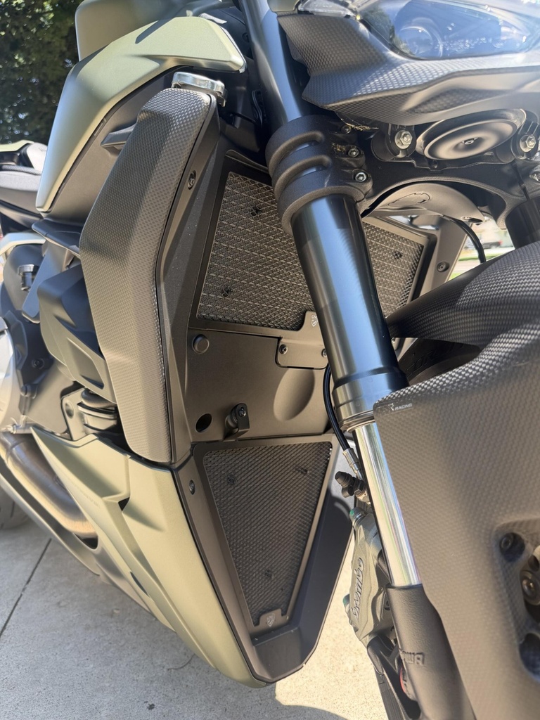 ZA208Y_Mounted_05.jpg