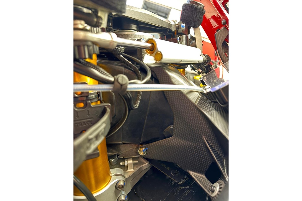 ZA434Y_detail_02.jpg