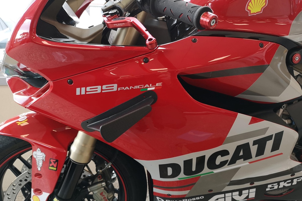 ZW001Y_DucatiPanigale1199_2013.jpg
