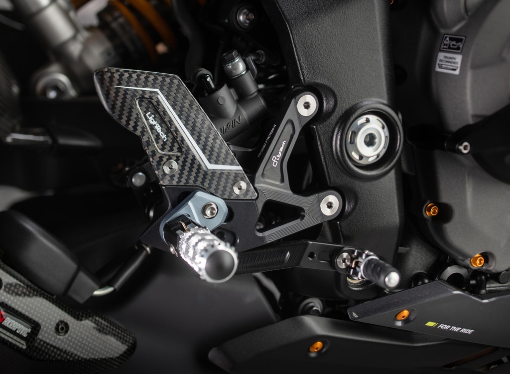 [LT-FTRTR007R] R Version Rear Sets for Triumph